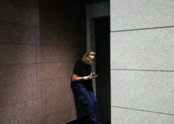 Τα παραθυράκια των εργοδοτών για να μην εφαρμόσουν την ψηφιακή κάρτα