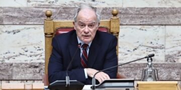 Ο Τασούλας ανακοίνωσε τον αποκλεισμό Αυγενάκη από τη Βουλή