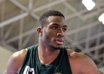 Θανάσης Αντετοκούμπο: '' Εγώ ξέρω ποιος είμαι. Έλληνας είμαι."....