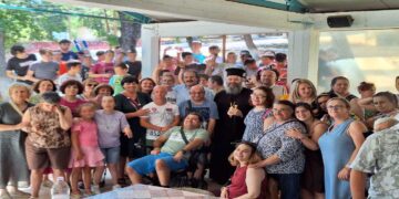 Υποδοχή και γεύμα ατόμων με αναπηρία Φλώρινας στις Κατασκηνώσεις της Ιεράς Μητροπόλεως Φλωρίνης, Πρεσπών και Εορδαίας  