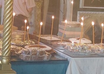 Με την ευχή να μη ξαναζήσει η περιοχή άλλες καταστροφικές πυρκαγιές και με πλούσιο “άρωμα” Φανουρόπιτας τελέστηκε ο Εσπερινός του Ιερού Ναού Αγίων Θεοδώρων Πευκίου Εύβοιας! (Ρεπορτάζ της Κούλας Πουλασιχίδου)