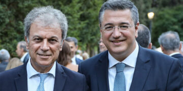 Ο Περιφερειάρχης συγχαίρει τον Απόστολο Τζιτζικώστα