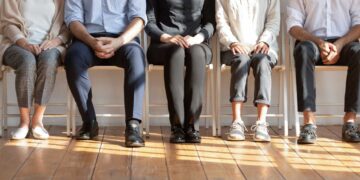 Aνεργία: Έπεσε κάτω από 10% τον Ιούνιο – Τι προβλέπεται για το 2024