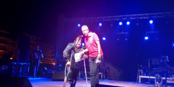 500 ευρώ δώρισαν οι αιμοδότες στο σύλλογο Ατόμων με Αναπηρία για την αγορά «λευκού ταξί»