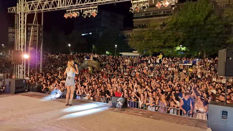 Έλλη Κοκκίνου και Αναστάσιος Ράμμος ξεσήκωσαν το κοινό της Φλώρινας (Φωτογραφίες και Βίντεο)