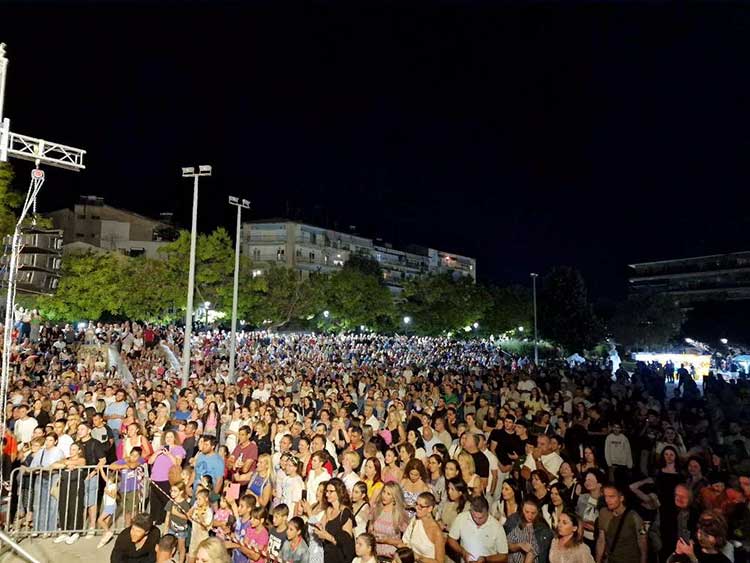 Έλλη Κοκκίνου και Αναστάσιος Ράμμος ξεσήκωσαν το κοινό της Φλώρινας (Φωτογραφίες και Βίντεο)