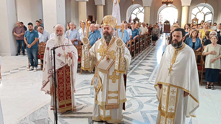 eortase-lampra-o-ieros-naos-metamorfoseos-tou-sotiros-ptolemaΐdas-cheirotonia-diakonou-telese-o-mitropolitis-florinis-k-k-eirinaios-reportaz-tis-koulas-poulasichidou.gif