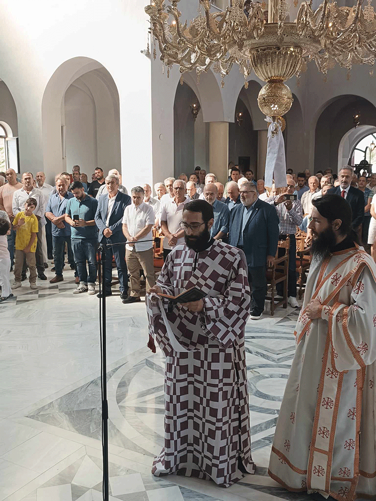 eortase-lampra-o-ieros-naos-metamorfoseos-tou-sotiros-ptolemaΐdas-cheirotonia-diakonou-telese-o-mitropolitis-florinis-k-k-eirinaios-reportaz-tis-koulas-poulasichidou.gif