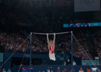 2 φορές να πέσεις, 3 να σηκωθείς: Ο Φέλιξ Ντολσί δίδαξε το Ολυμπιακό ιδεώδες