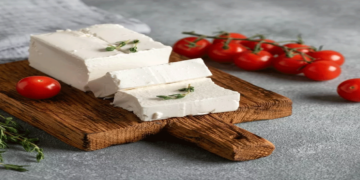 Φέτα: το λάθος που κάνουμε όλοι στη συντήρησή της