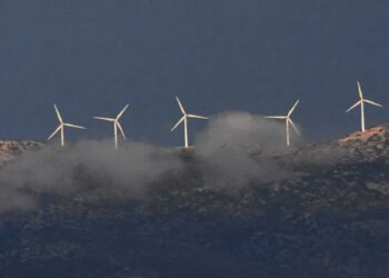 Φωτιές και ανεμογεννήτριες