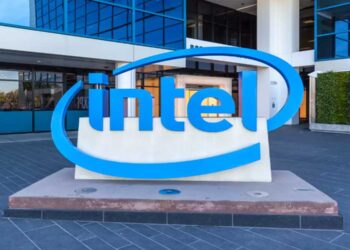 Intel: Απολύει περίπου 18.000 εργαζόμενους
