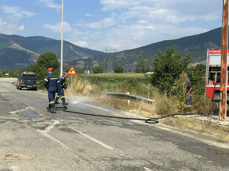 Καστοριά: Σοβαρό τροχαίο με τραυματισμό και εγκλωβισμό οδηγού στην επαρχιακή οδό Αμυνταίου – Καστοριάς