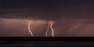 Σχεδόν 20.000 κεραυνοί έπεσαν σε ένα 24ωρο στη χώρα (χάρτης)