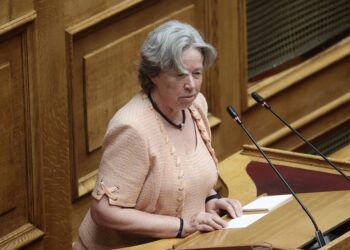 ΣΥΡΙΖΑ: Διαγράφεται η Αθηνά Λινού