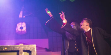 “Νύχτες Θεάτρου” στην Κοζάνη: «Η Σχολή Μαγείας και ο Μυστικός Γρίφος»