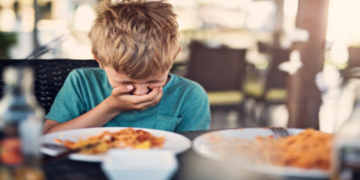 Οι Πρώτες Βοήθειες σε περίπτωση δηλητηρίασης από τρόφιμα και οινοπνευματώδη ποτά