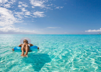 Πώς το μπλε της θάλασσας θεραπεύει την ψυχή και το μυαλό