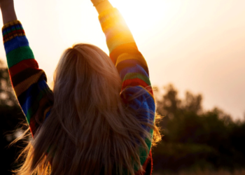Πόσα λεπτά έκθεσης στον ήλιο αρκούν για την αύξηση της βιταμίνης D