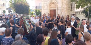 Προσκύνημα της θαυματουργής εικόνας της Παναγίας Ελεούσας στον Ι.Ν. Αγίου Νικολάου στον Κρόκο Κοζάνης (Φωτογραφίες)