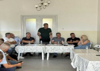 Συνάντηση για την έλλειψη νερού άρδευσης στα χωριά των Κορεστείων - Επίσκεψη κλιμακίου της Π.Ε. Καστοριάς στην Τ.Κ. Χαλάρας