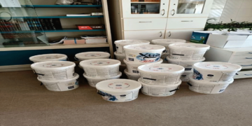 Συνεχίζεται η αναβάθμιση του 2ου ΓΕΛ Πτολεμαΐδας με δωρεά 250 κιλών χρώματος