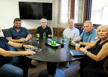 Τα ποδοσφαιρικά σωματεία της Π.Ε. Φλώρινας στο επίκεντρο της συνάντησης του Δημάρχου Αμυνταίου Ιωάννη Λιάση, με εκπροσώπους του ΔΣ της ΕΠΣ Φλώρινας