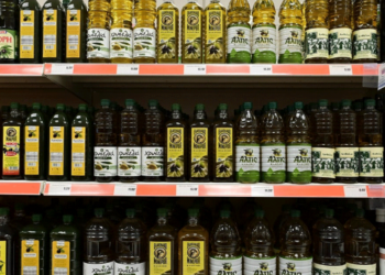 Τελειώνει το ελαιόλαδο – SOS από τους παραγωγούς για τον φετινό χειμώνα