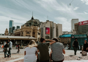 Τι φοβούνται οι Έλληνες τουρίστες όταν ταξιδεύουν - Eρευνα Revolut