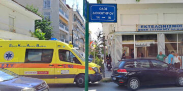 Συμβαίνει τώρα: Άλλο ένα τροχαίο στη γνωστή  διασταύρωση Διοικητηρίου και Δημοκρατίας