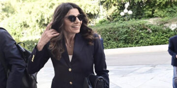 ΣΥΡΙΖΑ: Αποδέχτηκε η Πόπη Τσαπανίδου την έδρα στη Βουλή