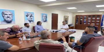 “Βασικό στοιχείο είναι το τι θέλουν οι κάτοικοι της Δ.Κ. Λευκάρων” – Σύσκεψη στην Περιφέρεια για το Φωτοβολταϊκό σταθμό στην Δ.Κ. Λευκάρων