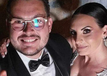 Το”Ησαϊα χόρευε” για τους Λουκά Ζαρογιάννη και Σταματία Στούπα – Γαμήλια δεξίωση με… “άρωμα” ΠΑΣΟΚ