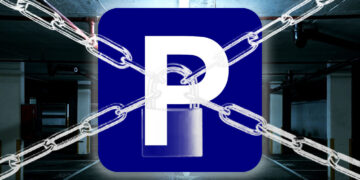 Κοζάνη: Σφραγίζουν το Δημοτικό Parking της Πλατείας Συντάγματος – Ζητούν την απομάκρυνση των οχημάτων