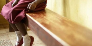 15χρονη από την Πτολεμαΐδα βρέθηκε να κοιμάται σε παγκάκι στα Δειλινά στο Ηράκλειο Κρήτης – Φέρεται να την έχουν εγκαταλείψει οι γονείς της