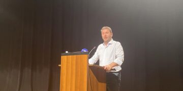 «Στις επόμενες εκλογές πράσινη όλη η Δυτική Μακεδονία- Εσείς επιλέγετε ποιο ΠΑΣΟΚ θέλετε- Ο αντίπαλος του Μητσοτάκη είναι το ΠΑΣΟΚ»- Η ομιλία Ανδρουλάκη στην Κοζάνη(VIDEO)