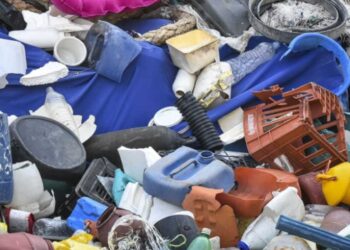 Τι συμβαίνει με τα πλαστικά που δεν ανακυκλώνονται στην Ελλάδα