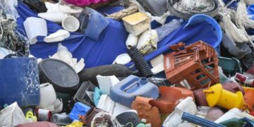 Τι συμβαίνει με τα πλαστικά που δεν ανακυκλώνονται στην Ελλάδα