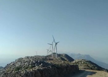 Όμιλος ΔΕΗ: Στρατηγική συμφωνία για εξαγορά 66,6MW ΑΠΕ σε λειτουργία και 1,7GW υπό ανάπτυξη στην Ελλάδα  από τους ομίλους Κοπελούζου & Σαμαρά  