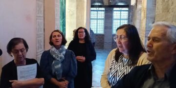 Αποκλειστικό: Δείτε για πρώτη φορά τις γυναίκες ψάλτριες του Εμπορίου να ψάλλουν σε Θεία Λειτουργία μέσα στον Ι.Ν. της Του Θεού Σοφίας Εμπορίου Εορδαίας (ρεπορτάζ της Κούλας Πουλασιχίδου)