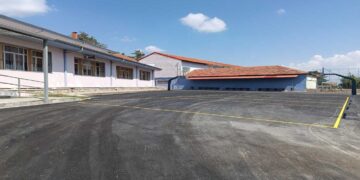 Ασφαλτοστρώσεις σε αυλές σχολικών μονάδων του Δήμου Φλώρινας