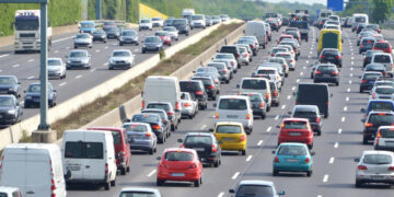 Η Ευρώπη πετάει έξω τα παλιά αυτοκίνητα -Πού απαγορεύεται η κυκλοφορία τους