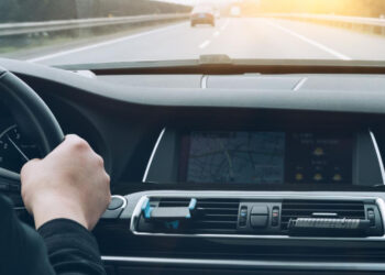 Η πιο συχνή παράβαση στους ελληνικούς δρόμους – Πότε χάνεις το δίπλωμα για 2 μήνες