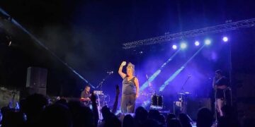 Χαμός στη χθεσινή συναυλία της Ματούλας Ζαμάνη στην Ποντοκώμη (Φώτο+Βίντεο)