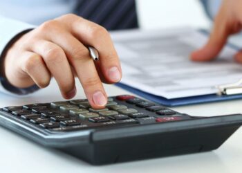 Εφορία: Πως μπορεί να γίνει κούρεμα φοροπροστίμων έως 50%