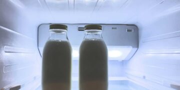 Ποιοι δικαιούνται επίδομα γάλακτος 300 ευρώ