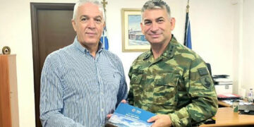 Επίσκεψη του νέου Διοικητή του Στρατοπέδου Παπαπέτρου στον Δήμαρχο Αμυνταίου