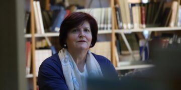 Ηχηρό «χαστούκι» στον Αντιδήμαρχο Πολιτισμού, Γιάννη Ιωαννίδη, από την πρώην Πρόεδρο του ΟΑΠΝ, Φάνη Φτάκα για το Υπαίθριο Δημοτικό Θέατρο Κοζάνης: «Πως ξεχνάει τις παρεμβάσεις μας το 2017-2018; Προκαλούν θυμηδία τα επιχειρήματά του»