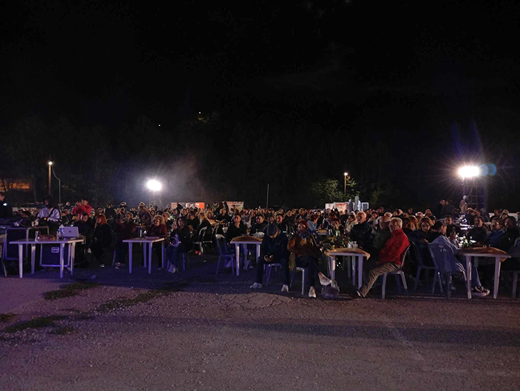 Φθινοπωρινή η συναυλία της Γλυκερίας και του Χάρη Μακρή στο 50ο Φεστιβάλ ΚΝΕ Οδηγητή στην Κοζάνη (Φώτο+Βίντεο)