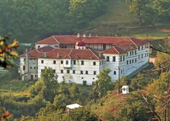 Γιορτάζει το ερχόμενο Σαββατοκύριακο η Ιερά Μονή Γενεθλίου Θεοτόκου Κλεισούρας Καστοριάς